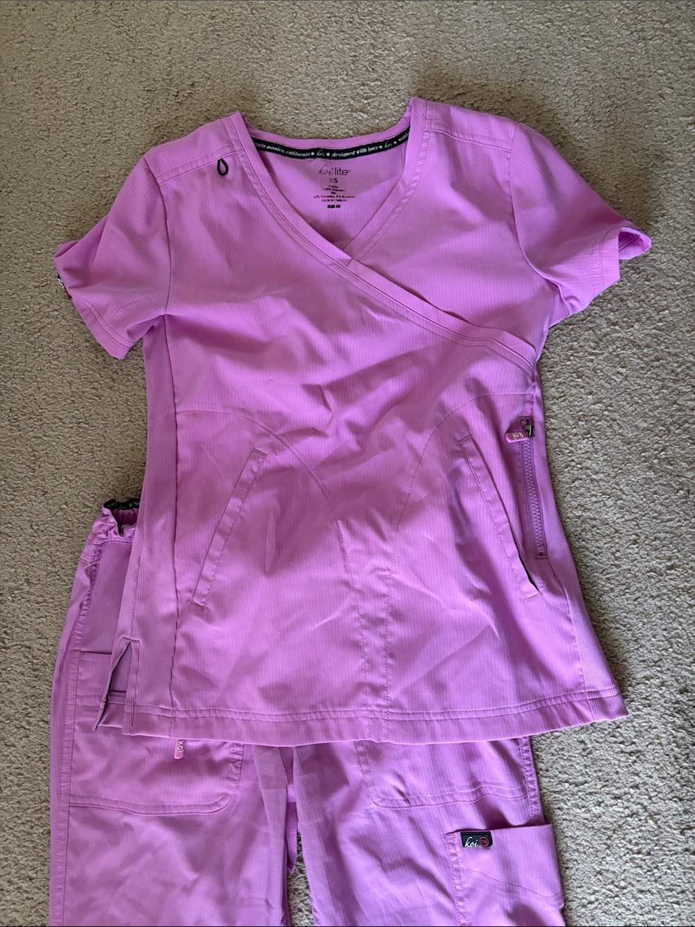 Koi Scrub Set